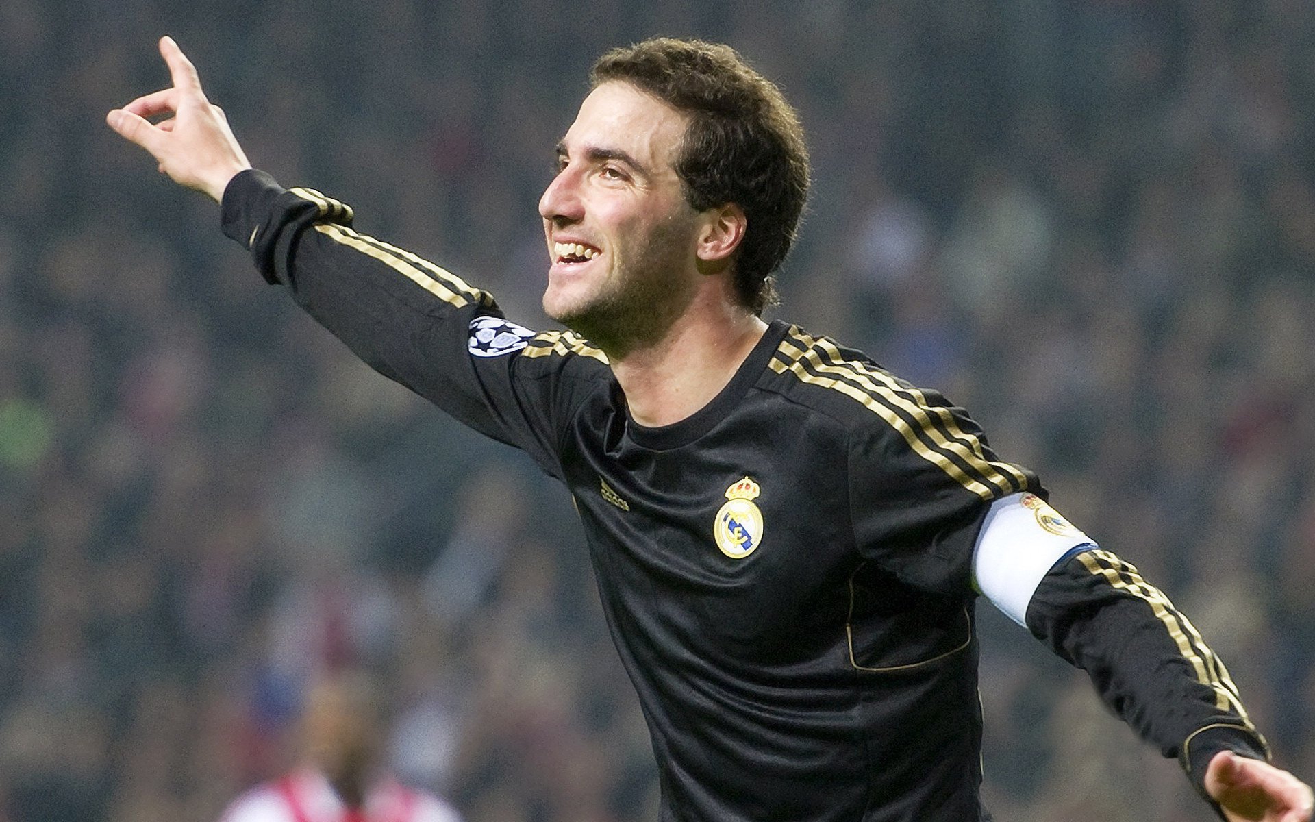 虚拟体育崛起，电子竞技与传统体育的跨界融合